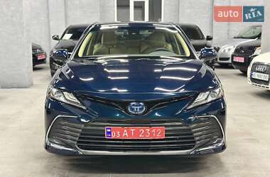 Седан Toyota Camry 2019 в Каменском