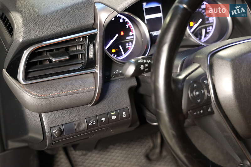 Седан Toyota Camry 2017 в Луцке фото 15 Седан Toyota Camry 2017 в Луцке