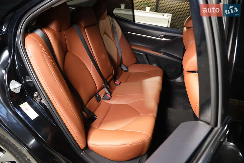 Седан Toyota Camry 2017 в Луцке фото 27 Седан Toyota Camry 2017 в Луцке