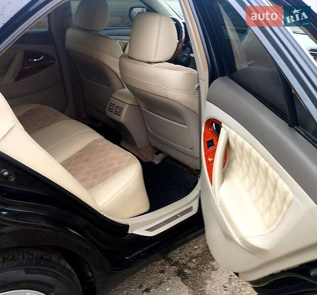 Седан Toyota Camry 2008 в Києві