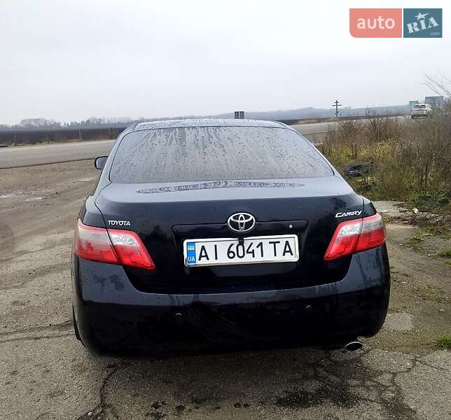 Седан Toyota Camry 2008 в Києві