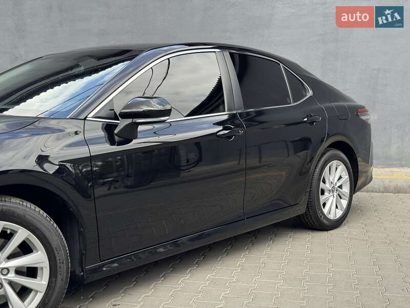 Седан Toyota Camry 2021 в Житомире