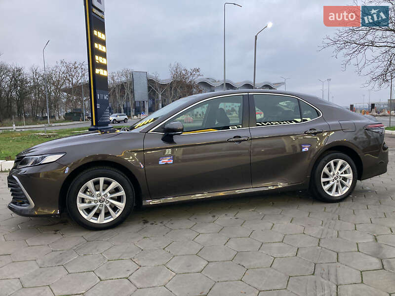 Седан Toyota Camry 2023 в Одессе