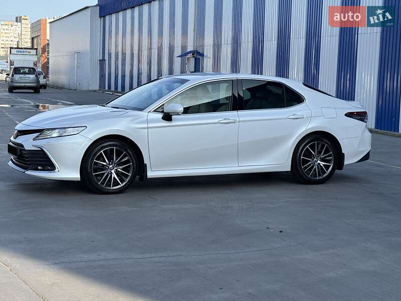 Седан Toyota Camry 2021 в Одесі
