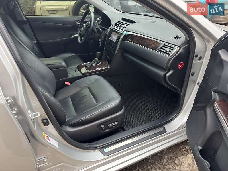 Седан Toyota Camry 2017 в Києві фото 8 Седан Toyota Camry 2017 в Києві