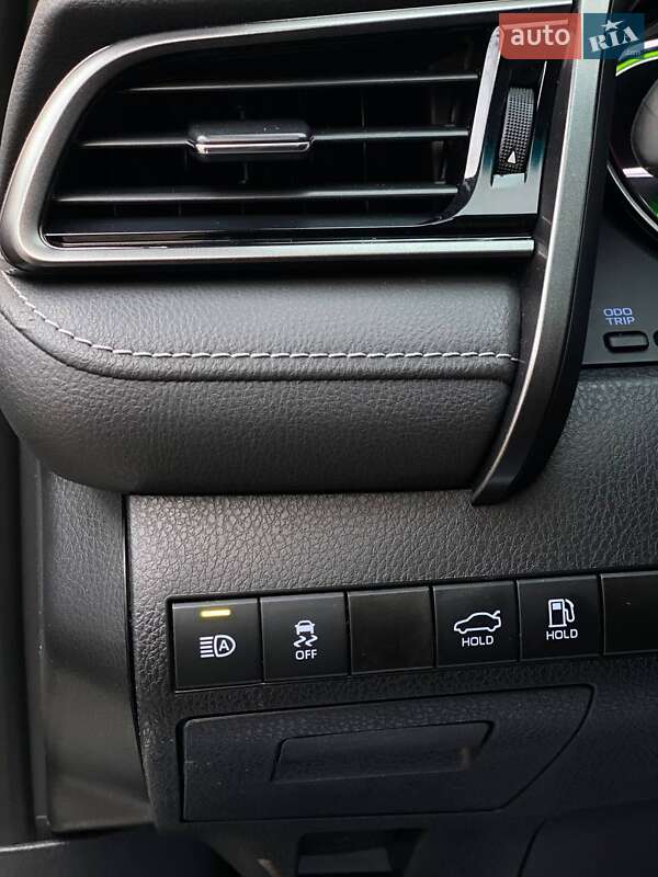 Седан Toyota Camry 2020 в Киеве фото 33 Седан Toyota Camry 2020 в Киеве