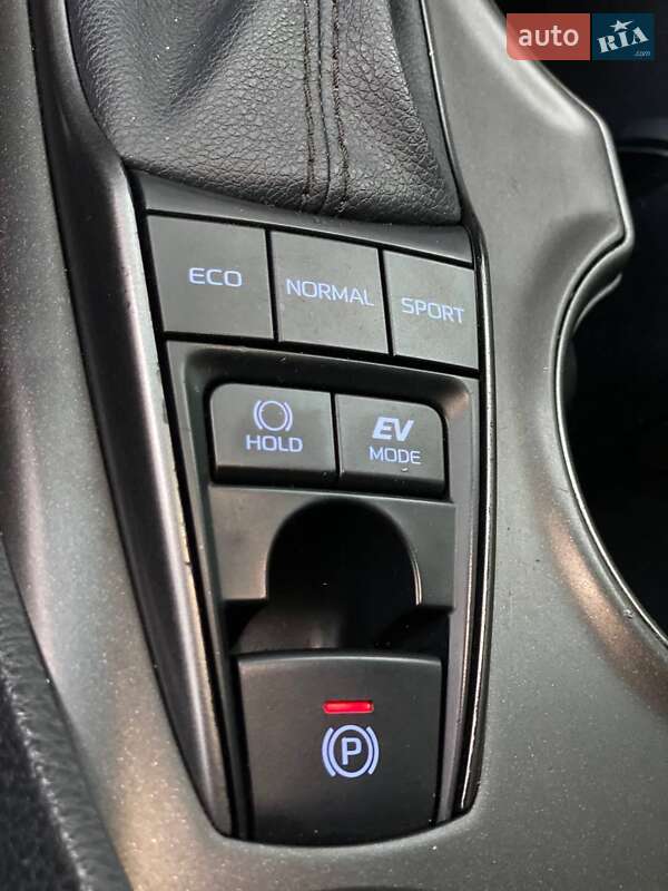 Седан Toyota Camry 2020 в Киеве фото 49 Седан Toyota Camry 2020 в Киеве