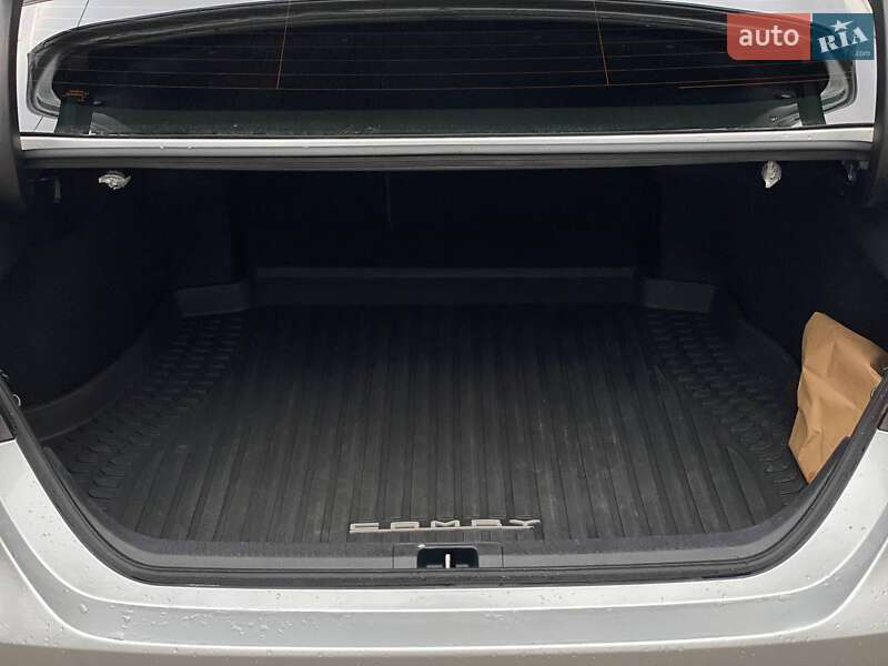 Седан Toyota Camry 2020 в Киеве фото 58 Седан Toyota Camry 2020 в Киеве