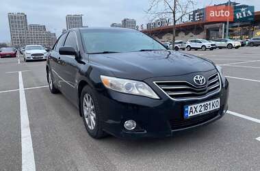 Седан Toyota Camry 2009 в Києві