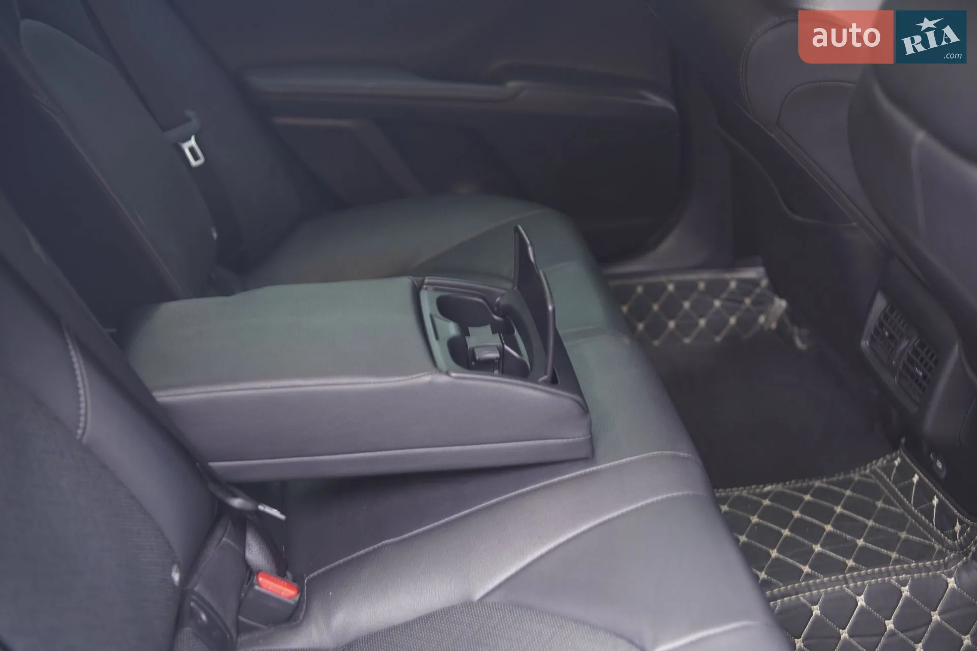 2023 Toyota Camry - мініатюра 18