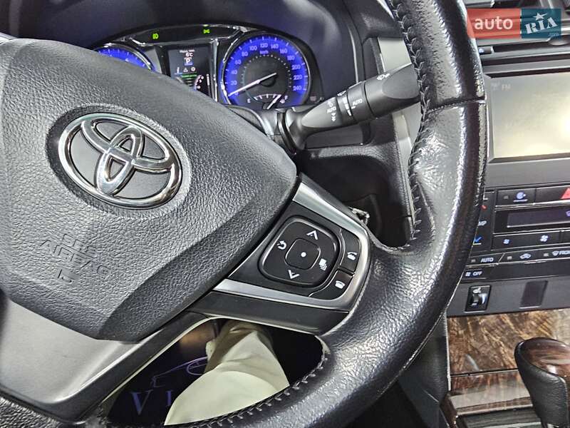 Седан Toyota Camry 2015 в Киеве фото 34 Седан Toyota Camry 2015 в Киеве