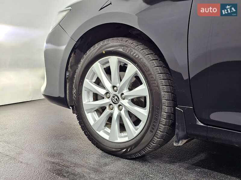 Седан Toyota Camry 2015 в Киеве фото 36 Седан Toyota Camry 2015 в Киеве