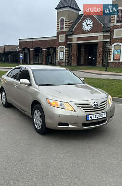 Седан Toyota Camry 2008 в Киеве