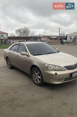 Седан Toyota Camry 2005 в Шишаки