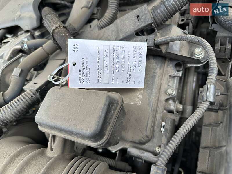 Седан Toyota Camry 2019 в Киеве