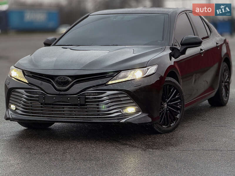 Toyota Camry 2020