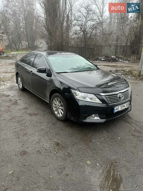 Седан Toyota Camry 2012 в Новомосковську