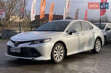 Седан Toyota Camry 2019 в Бердичеві