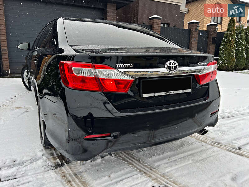 Седан Toyota Camry 2011 в Киеве фото 85 Седан Toyota Camry 2011 в Киеве