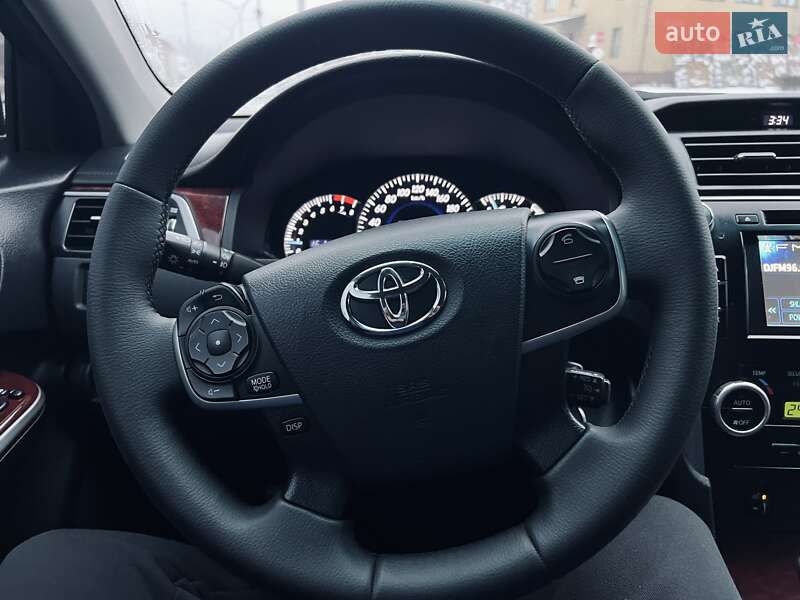 Седан Toyota Camry 2011 в Киеве фото 49 Седан Toyota Camry 2011 в Киеве