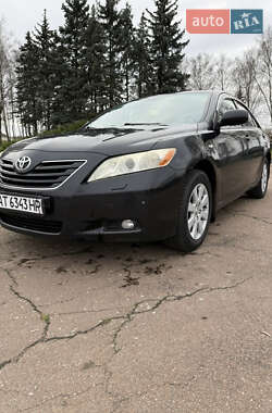 Седан Toyota Camry 2008 в Житомире