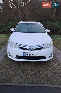 Седан Toyota Camry 2012 в Києві