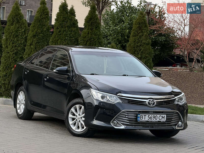 Седан Toyota Camry 2015 в Одессе