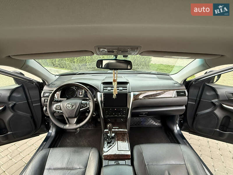 Седан Toyota Camry 2015 в Одессе