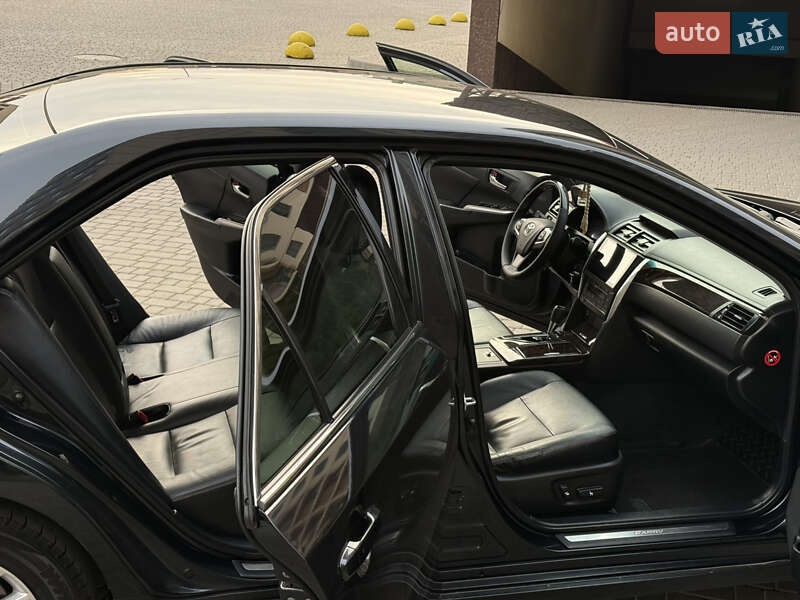Седан Toyota Camry 2015 в Одессе
