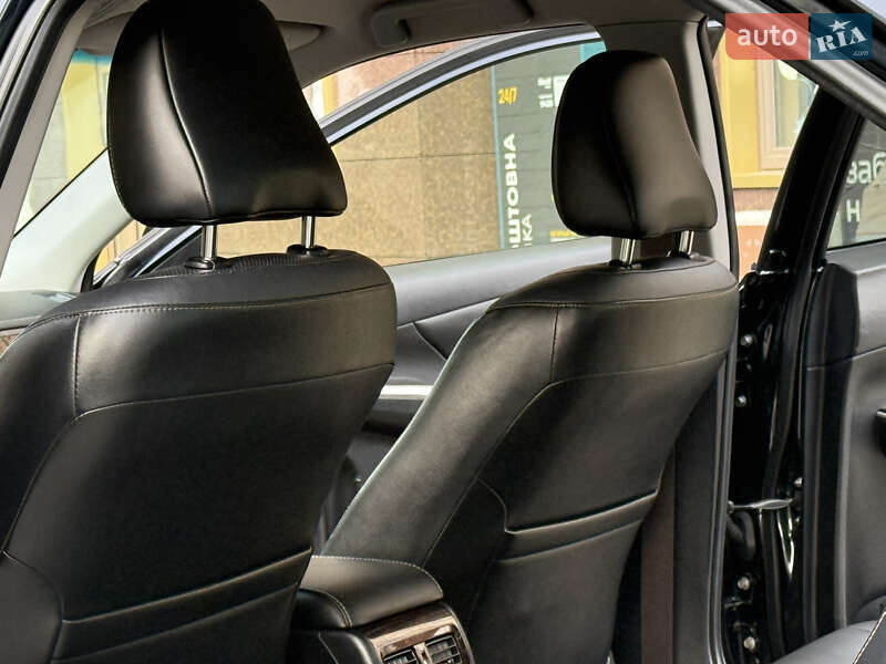 Седан Toyota Camry 2015 в Одессе