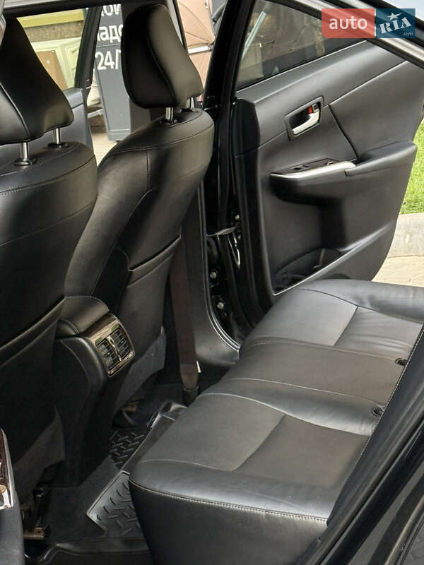 Седан Toyota Camry 2015 в Одессе