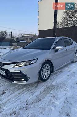 Седан Toyota Camry 2021 в Киеве
