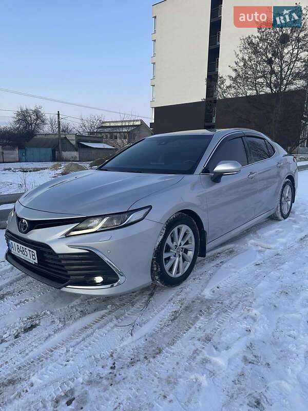 Toyota Camry 2021