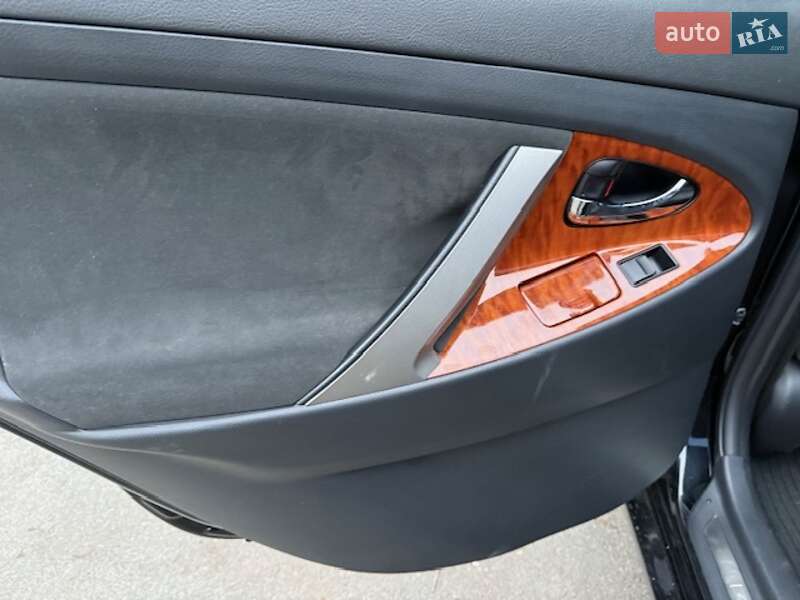 Седан Toyota Camry 2008 в Києві