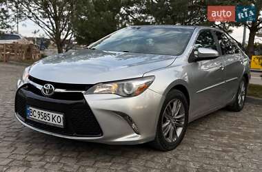 Седан Toyota Camry 2016 в Львове