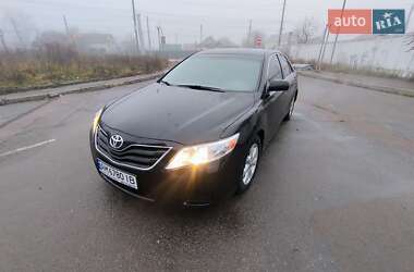 Седан Toyota Camry 2010 в Житомире
