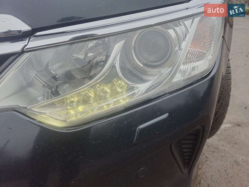 Седан Toyota Camry 2017 в Полтаве