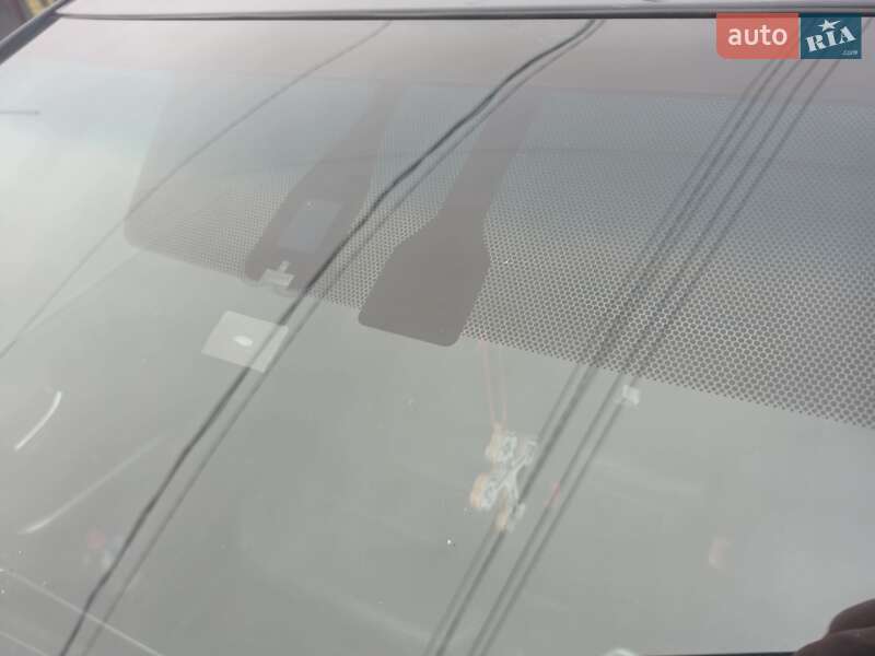 Седан Toyota Camry 2017 в Полтаве