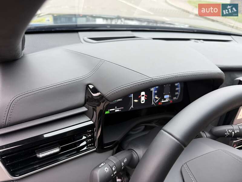 Седан Toyota Camry 2024 в Києві