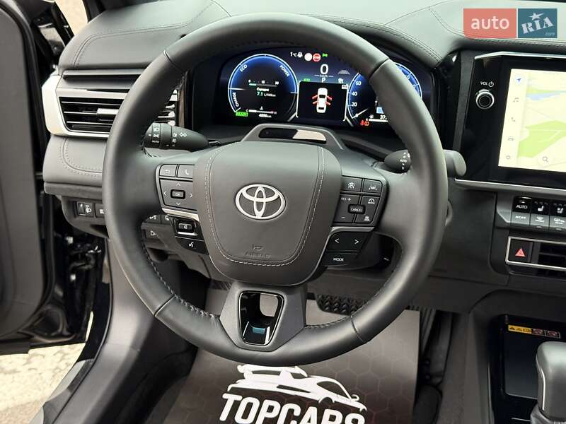 Седан Toyota Camry 2024 в Києві