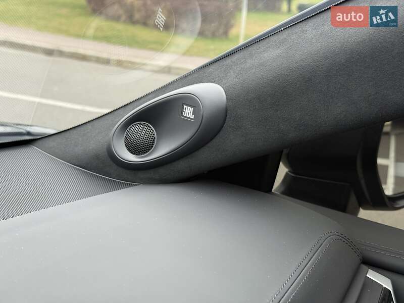 Седан Toyota Camry 2024 в Києві