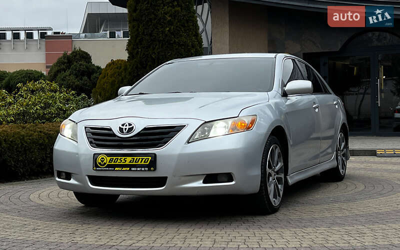 Седан Toyota Camry 2006 в Львові