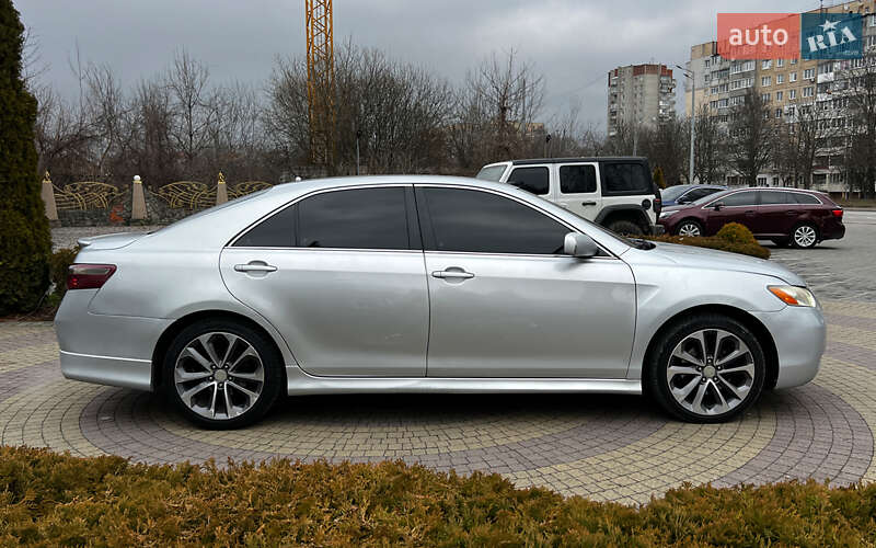 Седан Toyota Camry 2006 в Львові
