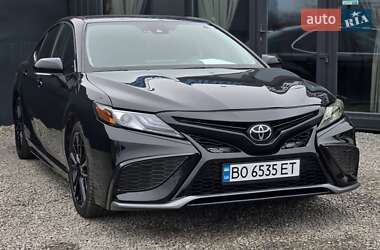Седан Toyota Camry 2022 в Тернополі