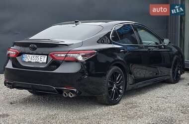 Седан Toyota Camry 2022 в Тернополі