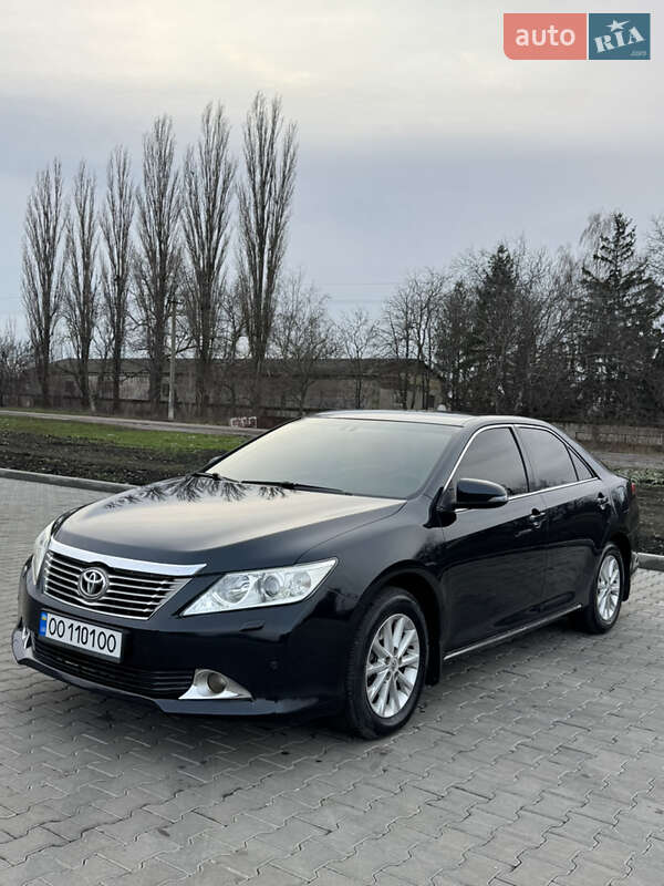 Седан Toyota Camry 2012 в Врадіївці