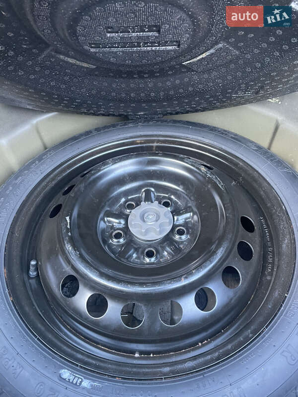 Седан Toyota Camry 2017 в Києві