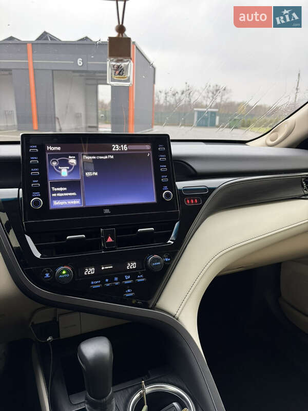 Седан Toyota Camry 2023 в Виннице фото 17 Седан Toyota Camry 2023 в Виннице