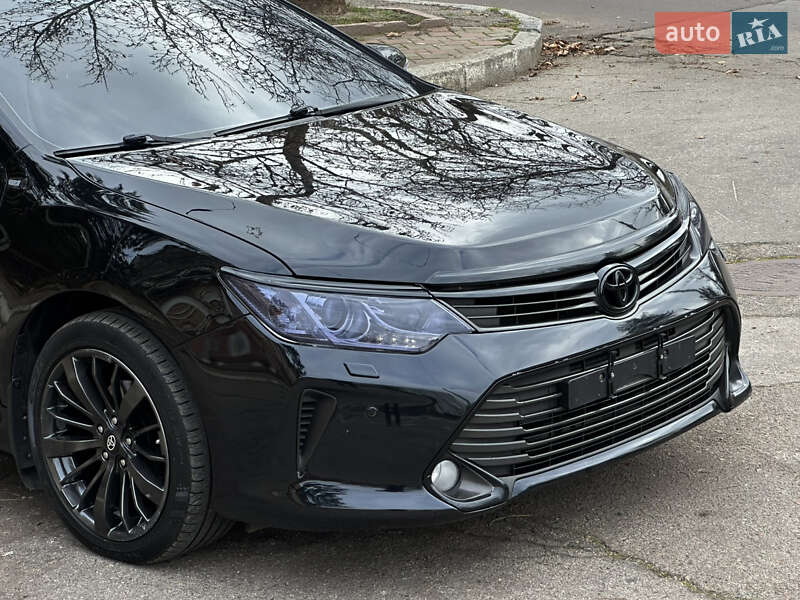 Седан Toyota Camry 2014 в Миколаєві