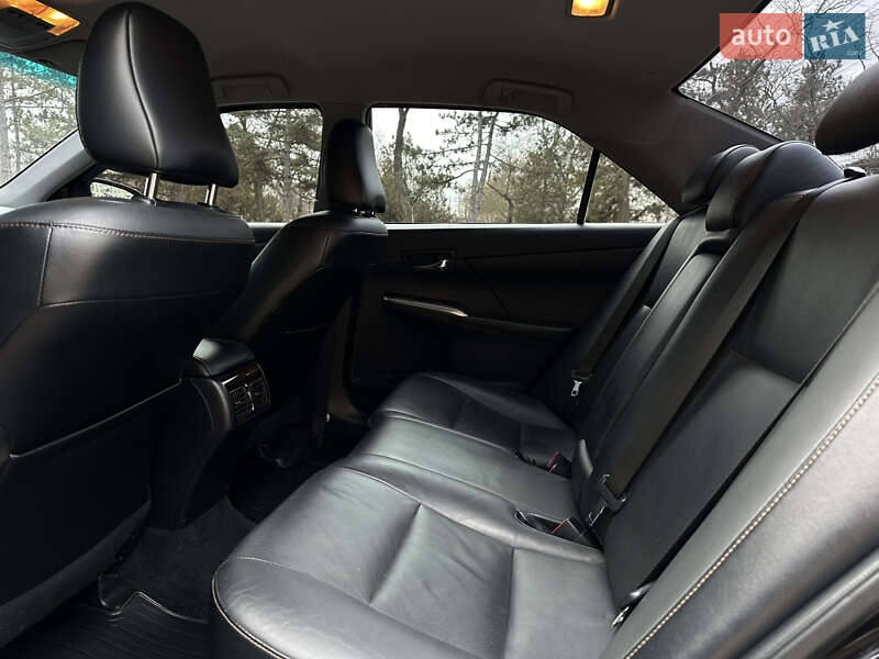 Седан Toyota Camry 2014 в Миколаєві